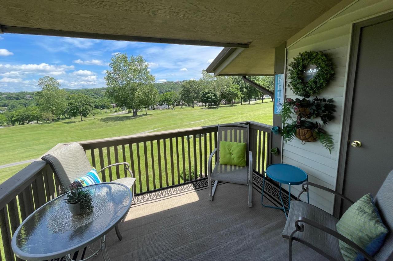 Couples Paradise & Retreat On The 18Th Branson Habitación foto