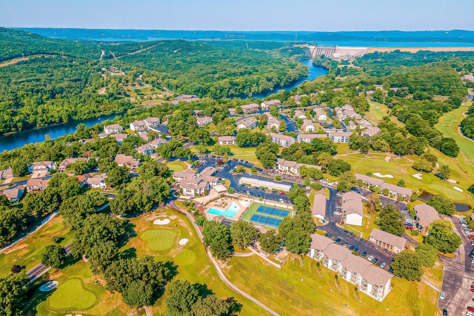 Couples Paradise & Retreat On The 18Th Branson Habitación foto